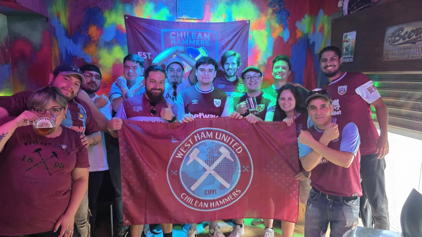 Primera Junta Oficial en Fiddlers Irish Bar