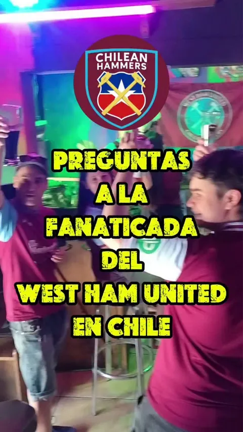 Reel de Instagram de @futbol.a.la.vena con la comunidad Chilean Hammers